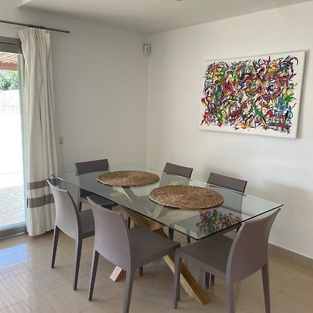 Villa d’Aina * Propiedad privada con piscina Cala en Bosch Esterno foto