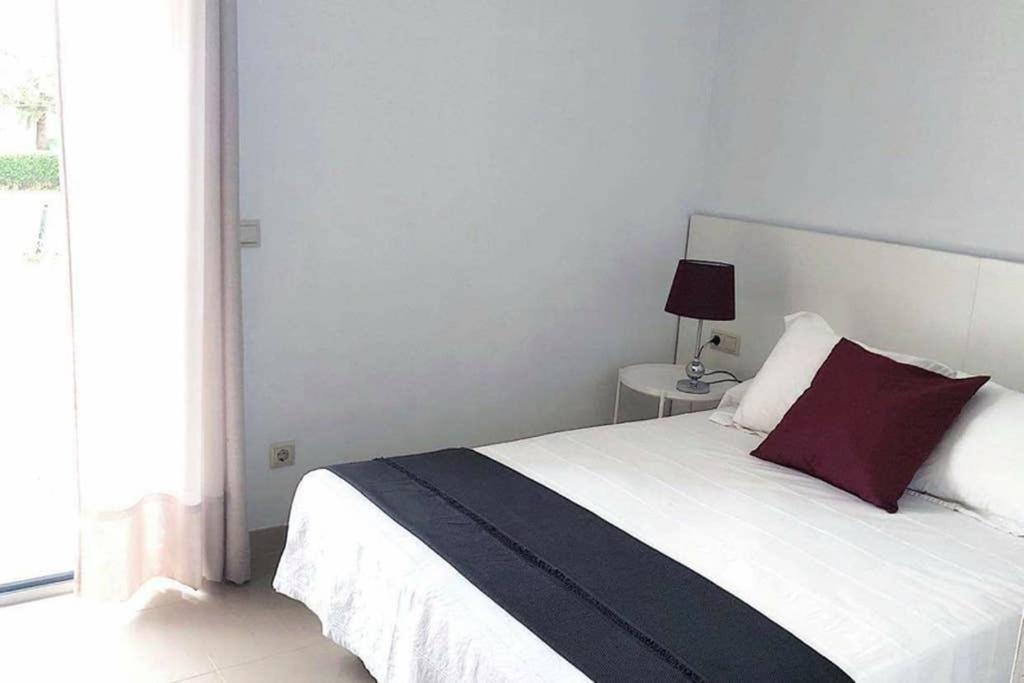 Villa d’Aina * Propiedad privada con piscina Cala en Bosch Esterno foto