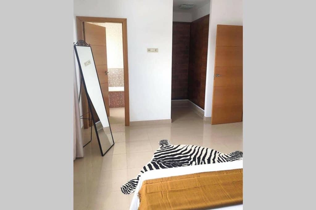 Villa d’Aina * Propiedad privada con piscina Cala en Bosch Esterno foto